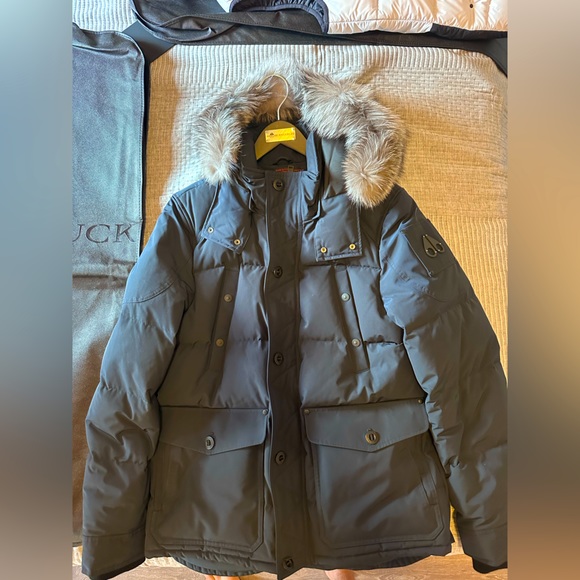 MOOSE KNUCKLES - BRAND NEW - Picture 1 of 8